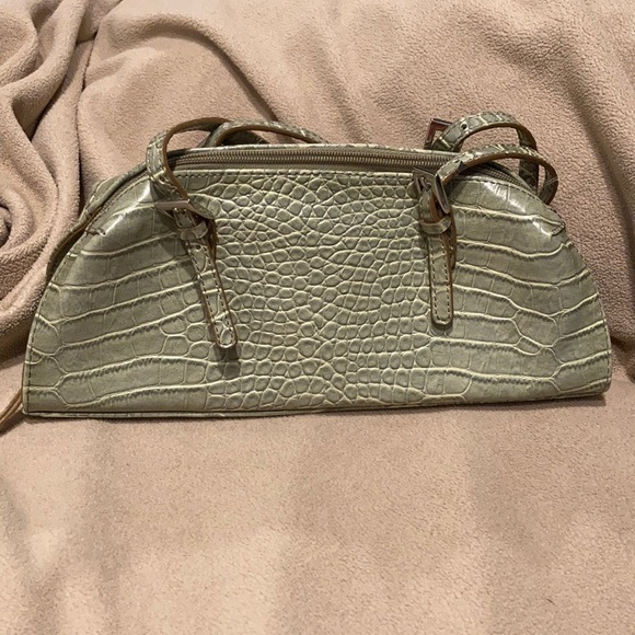 Bisou Bisou faux alligator handbag - Picture 1 of 4